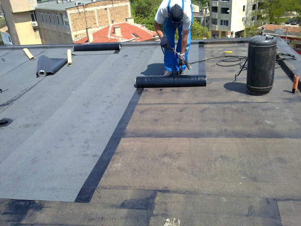 عزل اسطح وخزانات بجدة